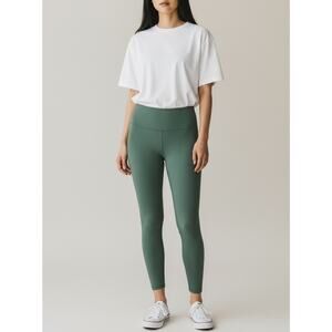 NWT All In Motion Women’s Everyday Soft 7/8 Leggings - Green - Size S